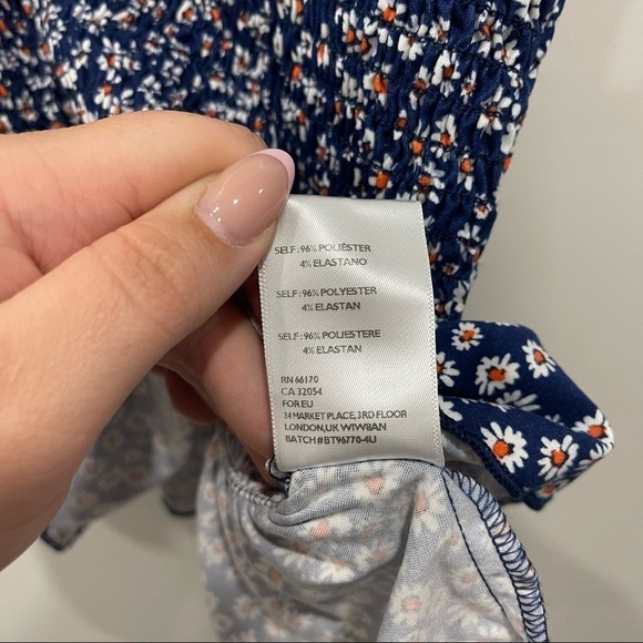 Urban Outfitters UO Demi Smocked Peplum Tank Top Daisy Print Blue Navy Large - Picture 7 of 7